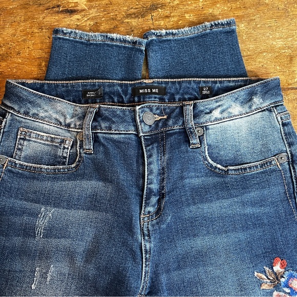 MISS ME Ankle Skinny Embroidered Medium Wash Distressed size 27 Jeans - Picture 4 of 16